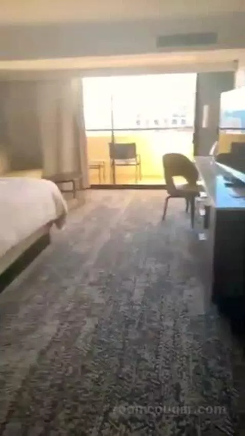 Partial Ocean View with King Bed bed picture #1