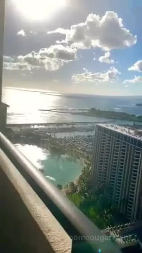 Partial Ocean View with King Bed view picture #6