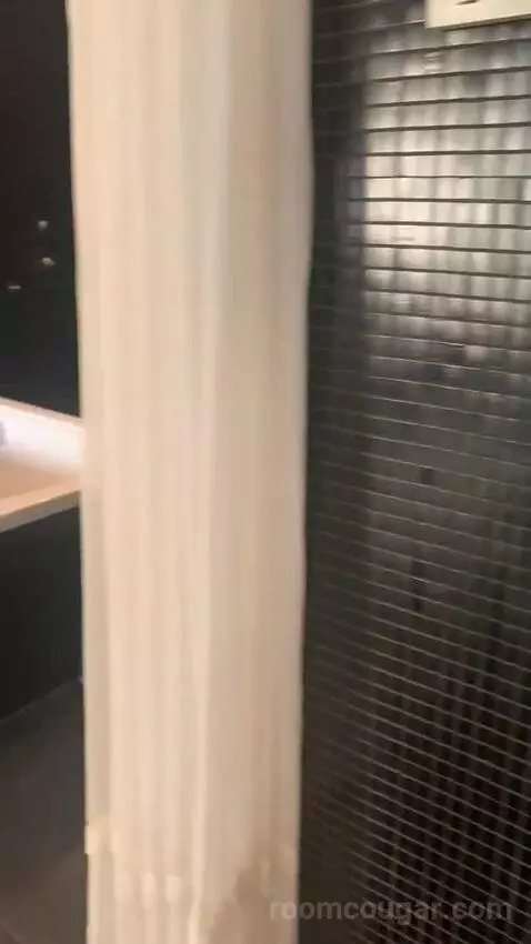 Luxury Queen Room with Ocean Side View bathroom picture #1
