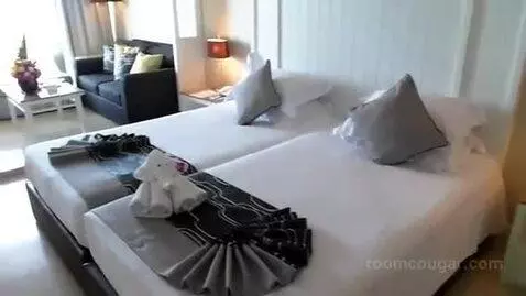 Mini Suite Plus Sea View Twin Bed bed picture #12