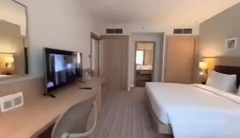 One Bedroom King Suite view picture #9