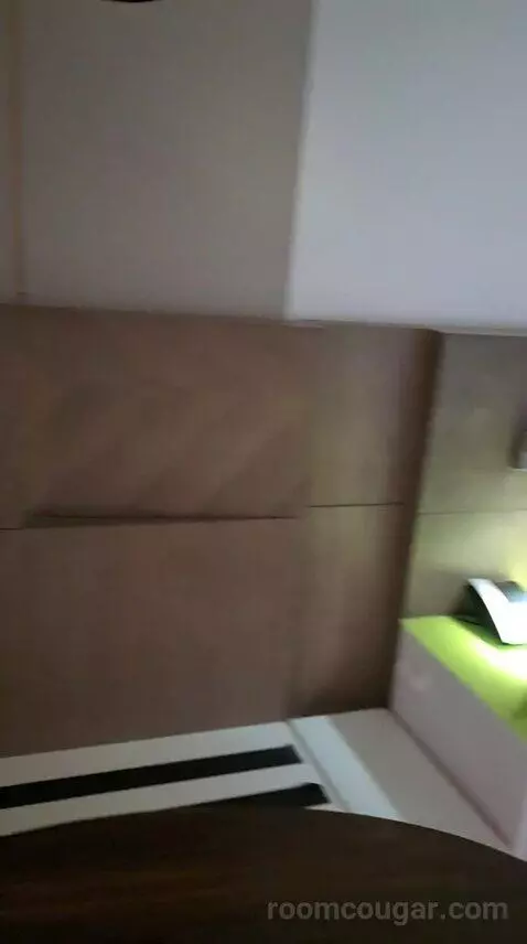 King Deluxe Room (#1535) bed picture #11
