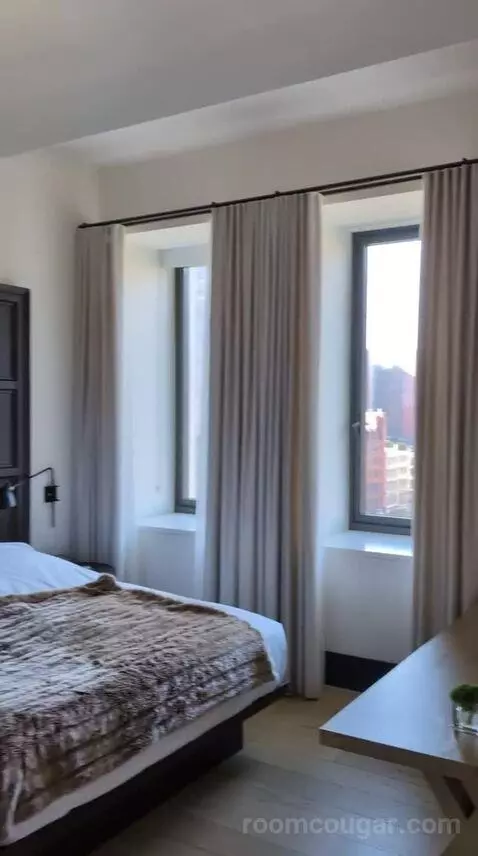 Loft Suite with City View (#802) bed picture #5