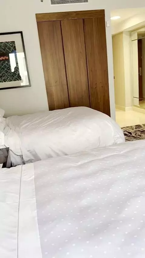Deluxe Double Room bed picture #9