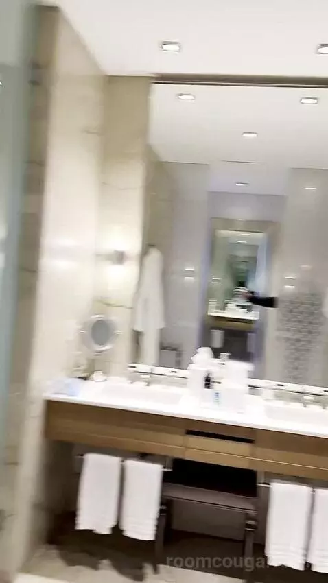 Signature Butler Service, Guest Room, 1 King bathroom picture #9