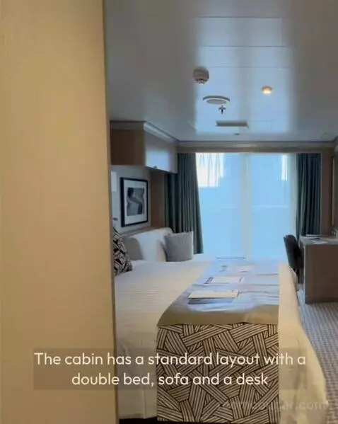 Balcony Cabin (#7140) bed picture #3