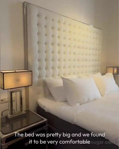 Double Room with Courtyard View bed picture #4