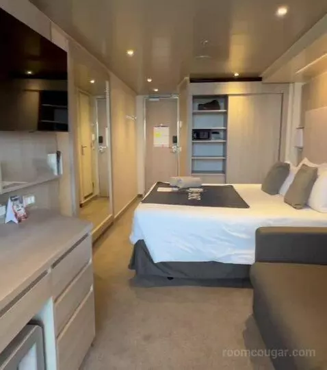 Balcony Cabin (#10102) bed picture #5