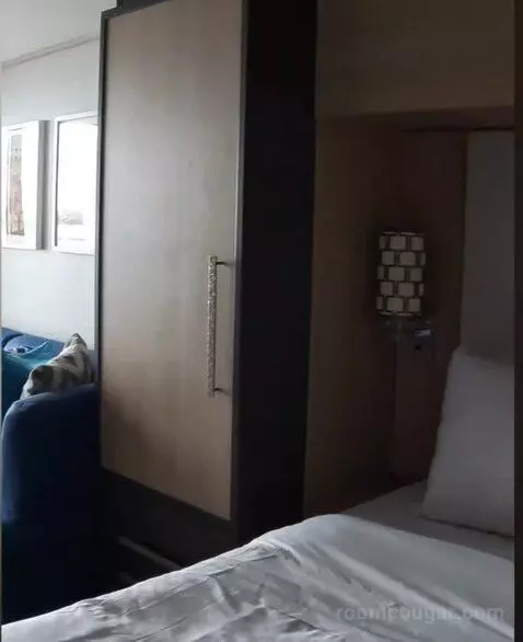 Balcony Cabin (#8282) bed picture #12
