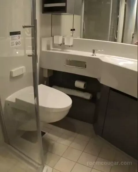 Suite (#13004) bathroom picture #6