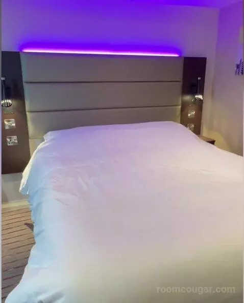 Standard bed picture #8