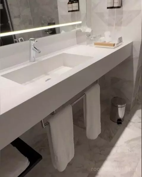 Premium Double or Twin Room bathroom picture #3