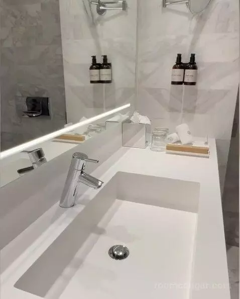 Premium Double or Twin Room bathroom picture #10