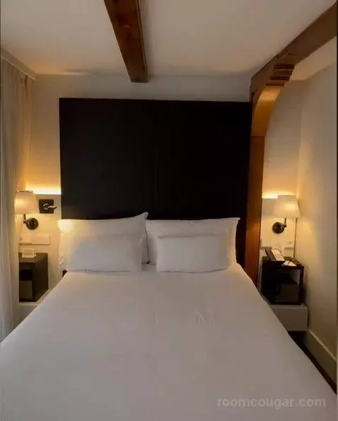 Premium Double or Twin Room bed picture #12