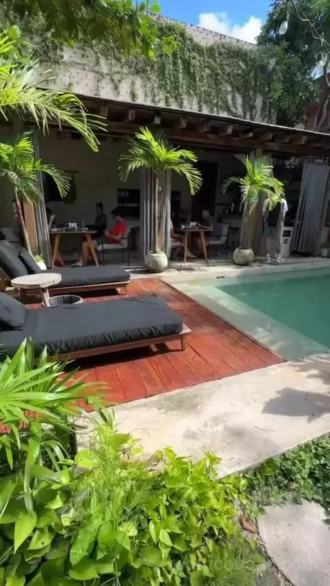 Jr Suite view picture #3