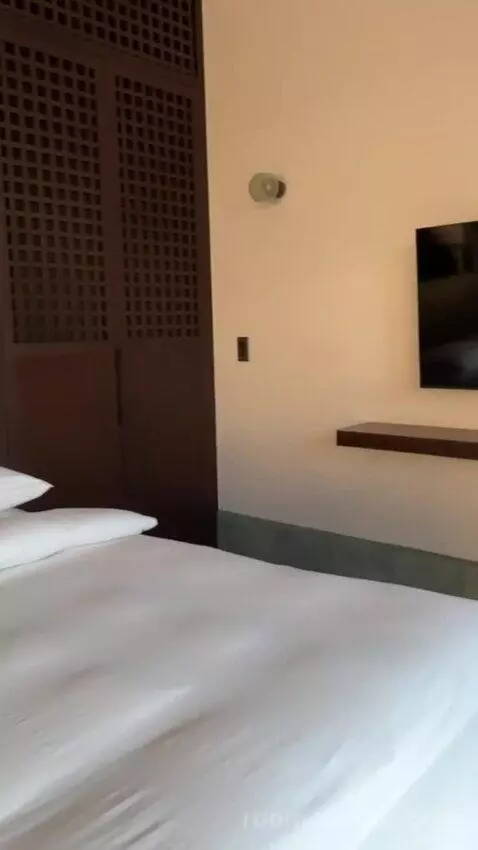 Suite with Terrace bed picture #7
