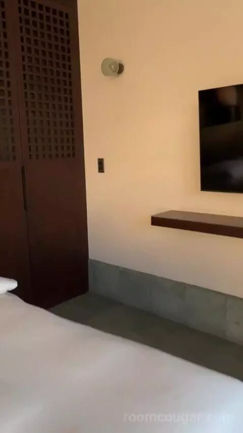 Suite with Terrace bed picture #12
