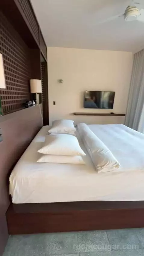 Suite with Terrace bed picture #4