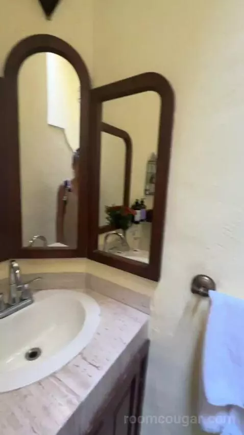 Master Suite bathroom picture #10