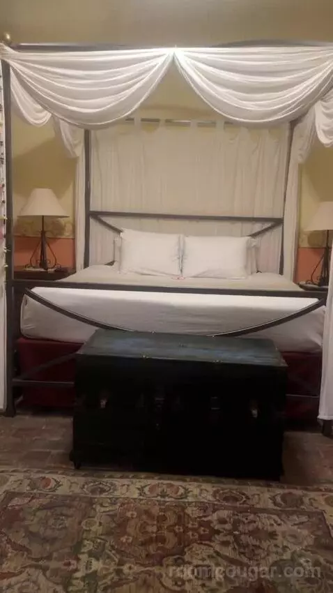 Master Suite bed picture #3