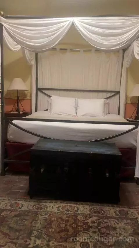 Master Suite picture #19