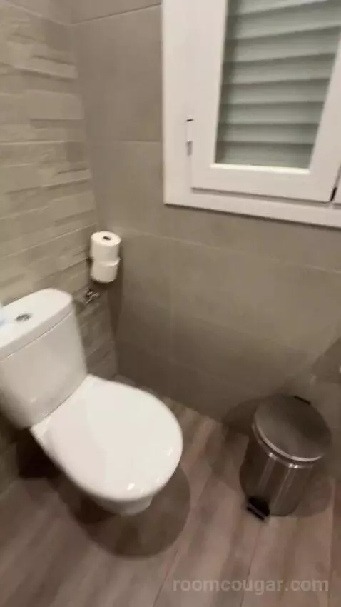 Quadruple Room bathroom picture #12