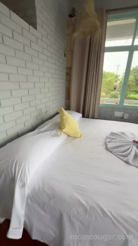Doble with Terrace bed picture #7