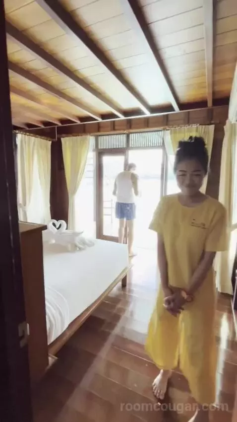 Suite with Spa Bath - Honeymoon Suite (Honeymoon Su) bed picture #9