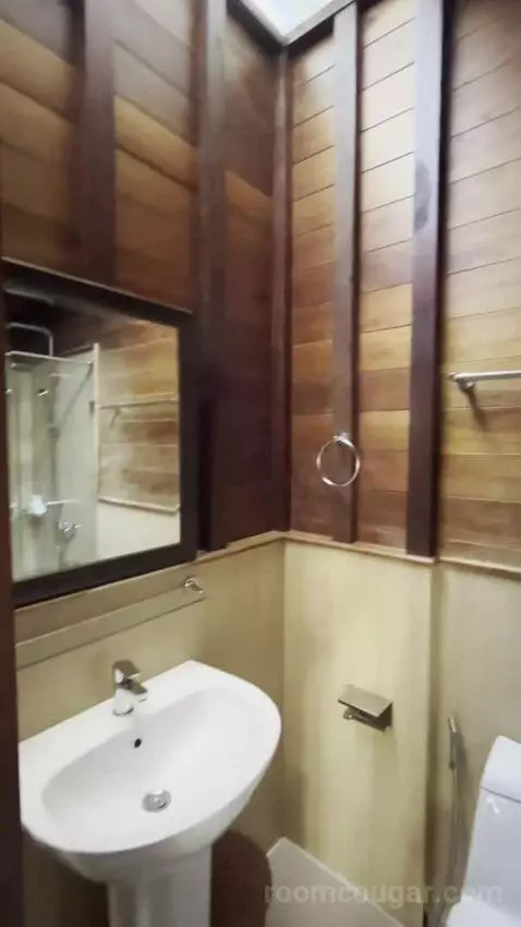 Suite with Spa Bath - Honeymoon Suite (Honeymoon Su) bathroom picture #8