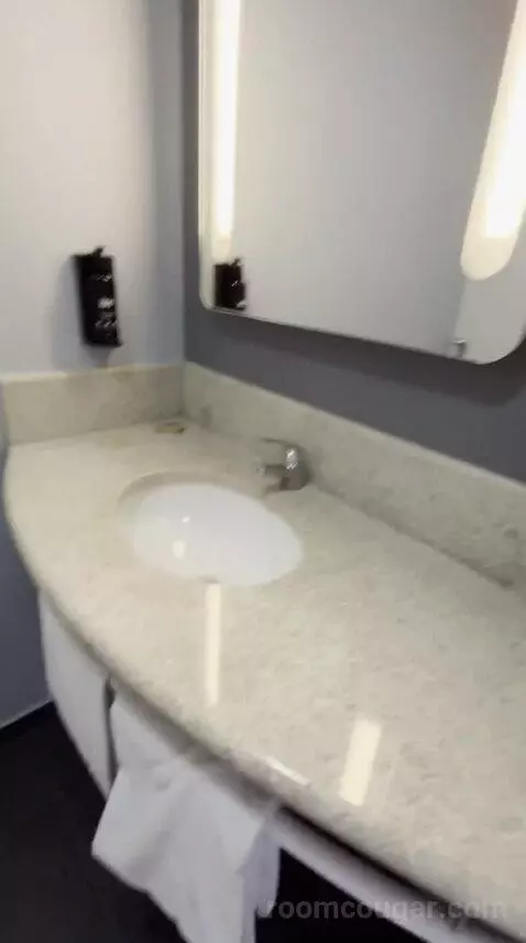 Standard Double Room with Double Bed (#551) bathroom picture #11