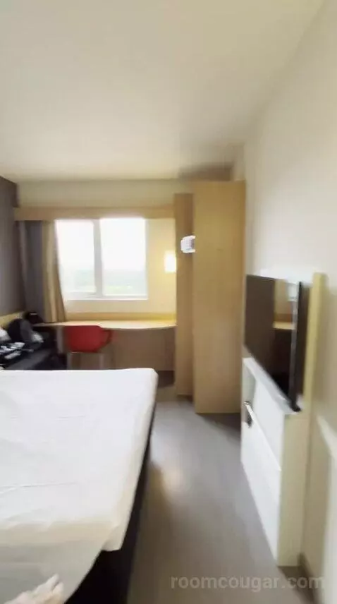 Standard Double Room with Double Bed (#551) bed picture #6