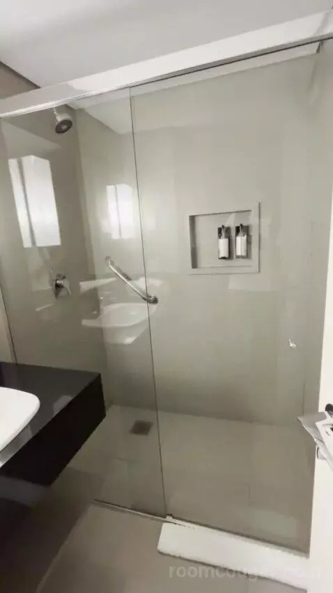 Executive Double Room (#1807) bathroom picture #7