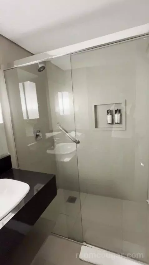Executive Double Room (#1807) bathroom picture #9