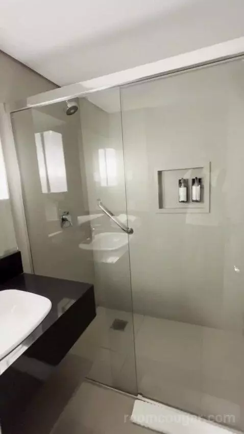 Executive Double Room (#1807) bathroom picture #11