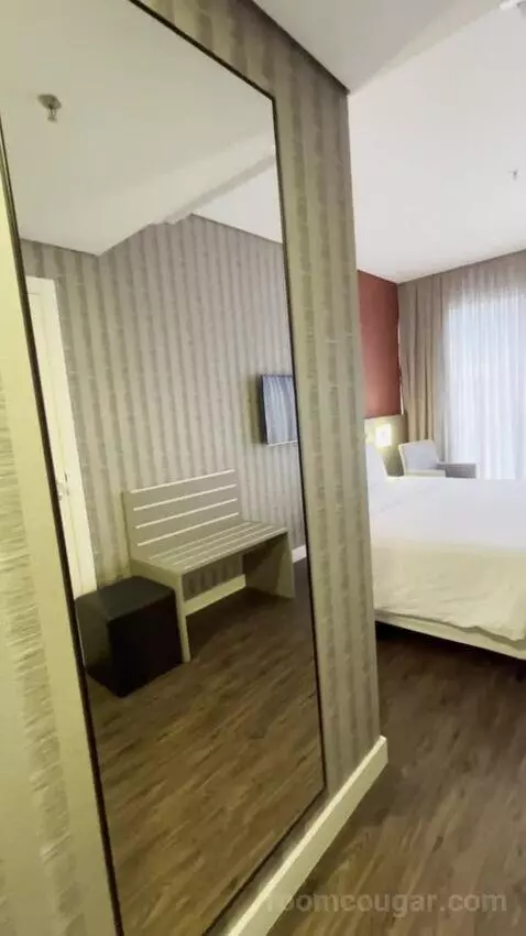 King Room (#1803) bed picture #4