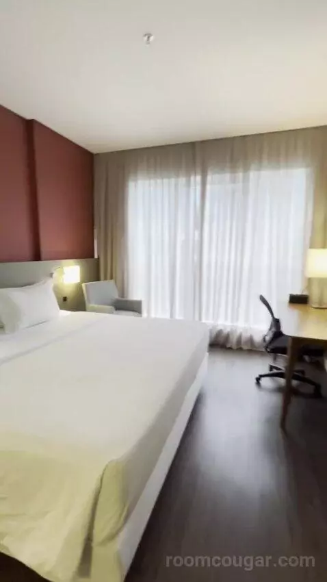 King Room (#1803) view picture #2