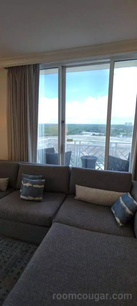 King Suite with Balcony and Bay View picture #19