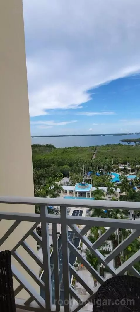 King Suite with Balcony and Bay View picture #22