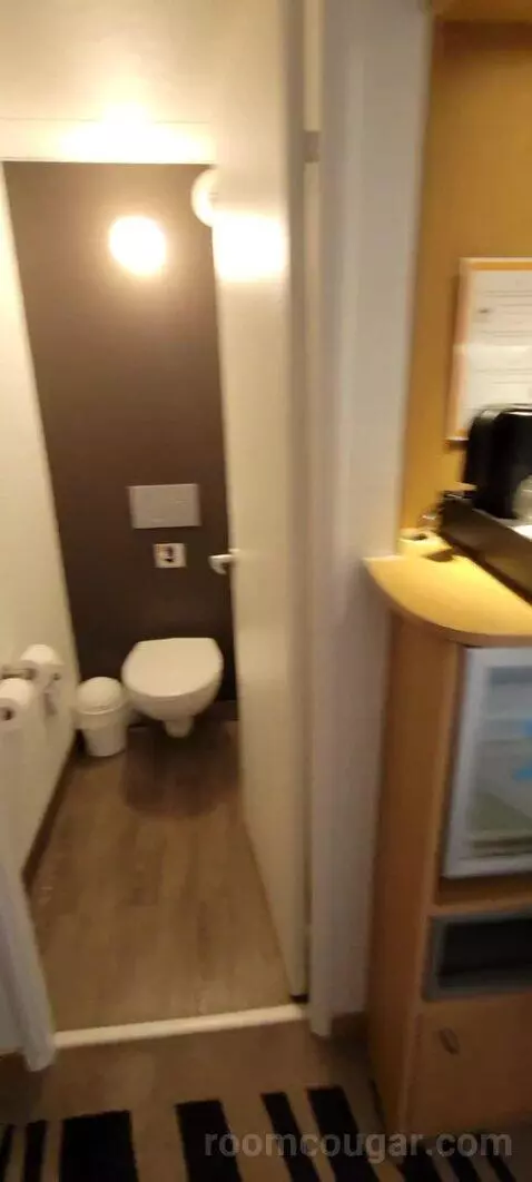 Superior Double Room bathroom picture #2