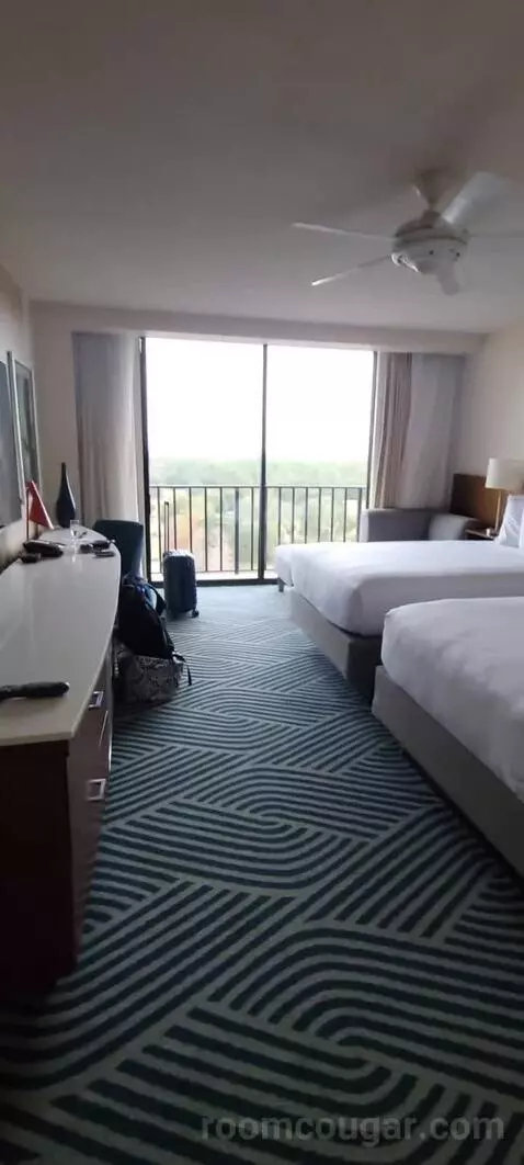 Double Room with Two Double Beds and Lake View view picture #1
