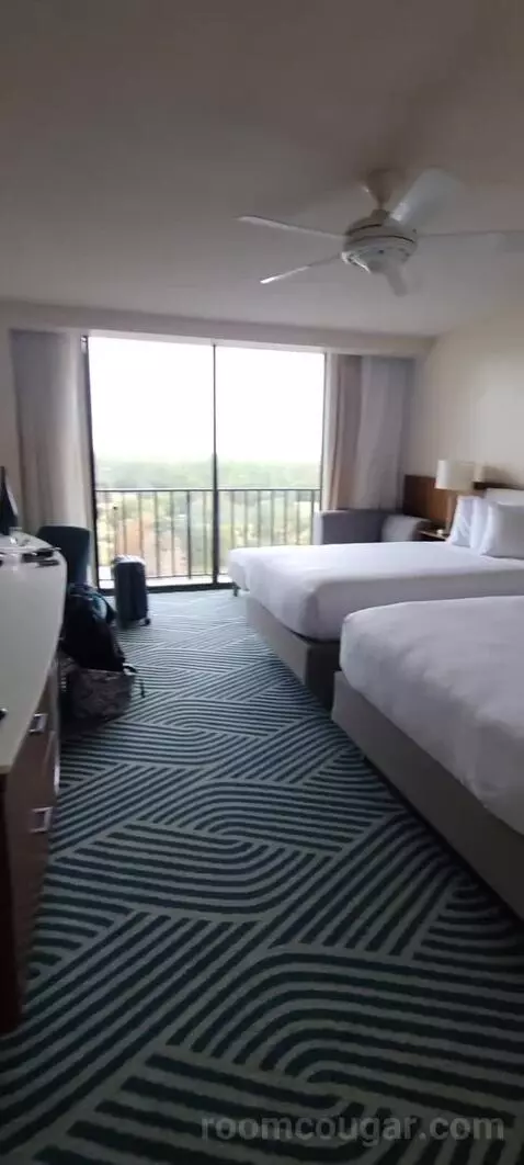 Double Room with Two Double Beds and Lake View view picture #2