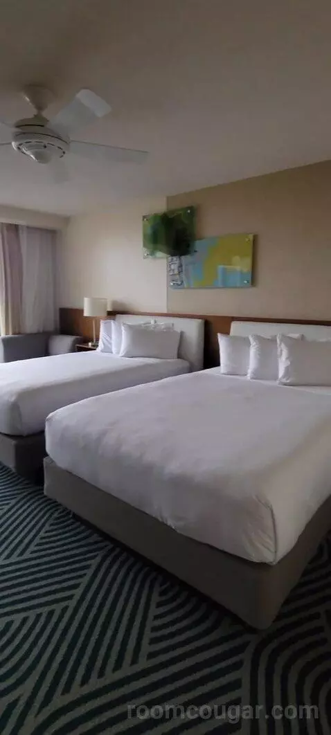 Double Room with Two Double Beds and Lake View bed picture #1