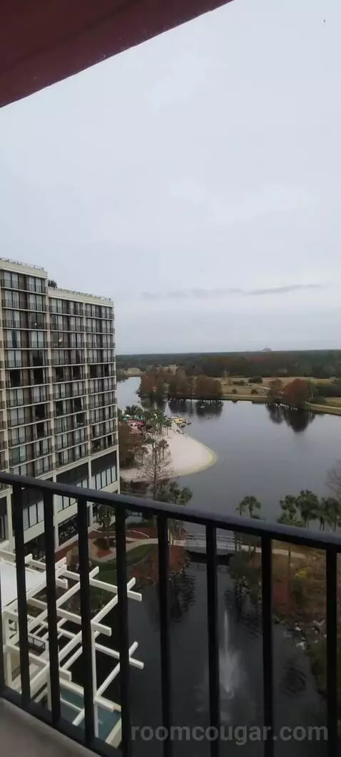 Double Room with Two Double Beds and Lake View view picture #12