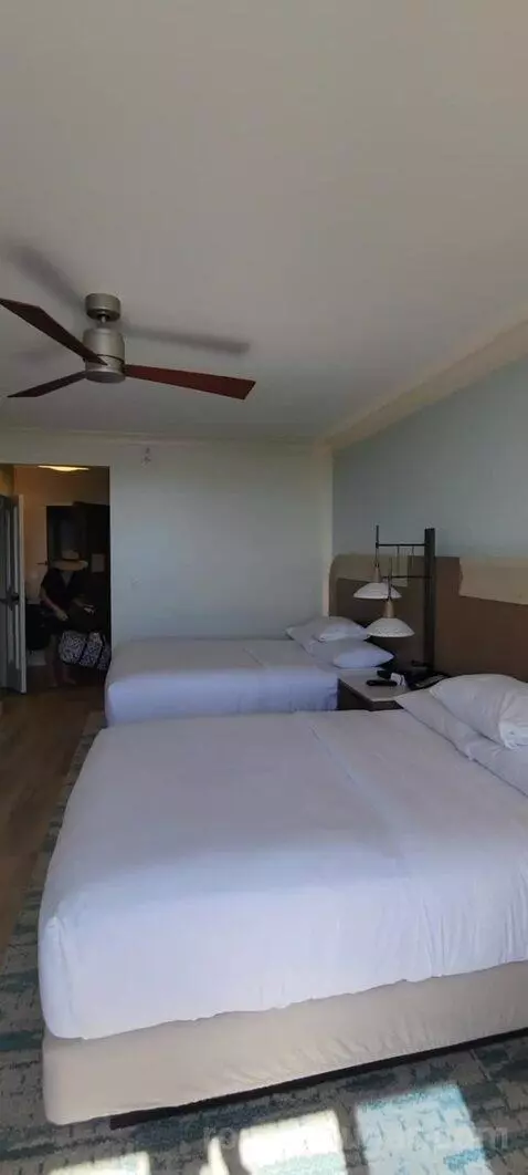 Queen Room with Two Queen Beds and Balcony bed picture #7