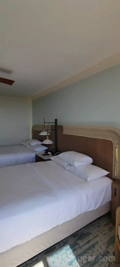 Queen Room with Two Queen Beds and Balcony bed picture #12