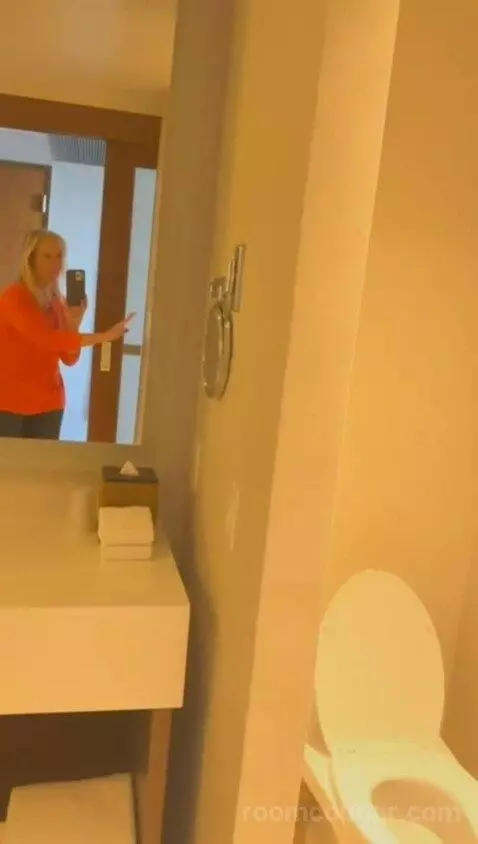 Executive Suite (#1171) bathroom picture #7