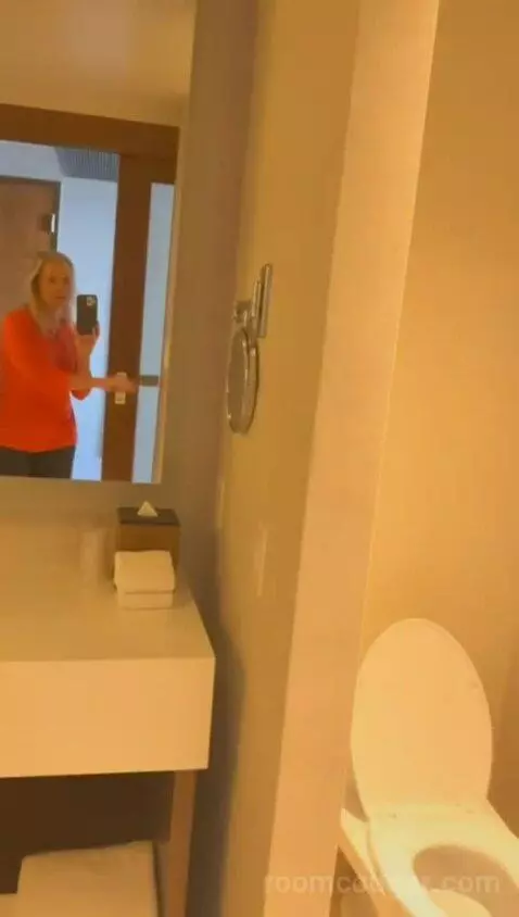 Executive Suite (#1171) bathroom picture #8