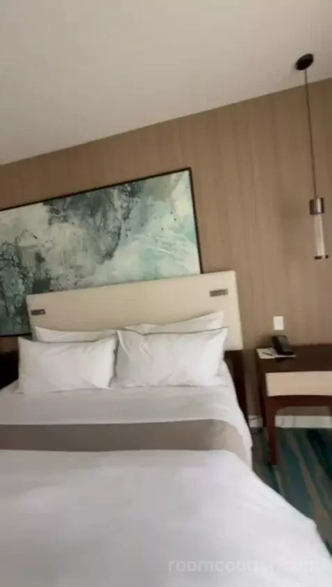 Junior Suite, 1 Bedroom Junior Suite, Coastline View (#311) bed picture #3