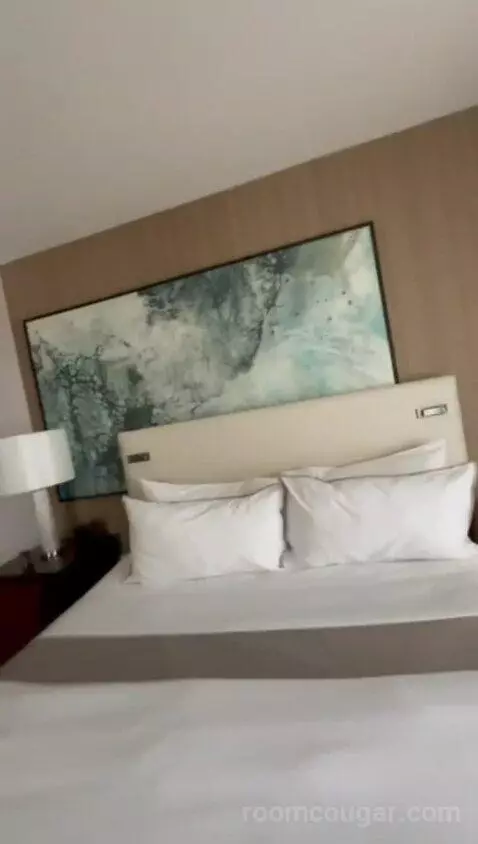 Junior Suite, 1 Bedroom Junior Suite, Coastline View (#311) bed picture #7