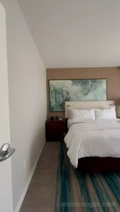 Executive, 1 Bedroom Executive Suite, Balcony (#1101) bed picture #3